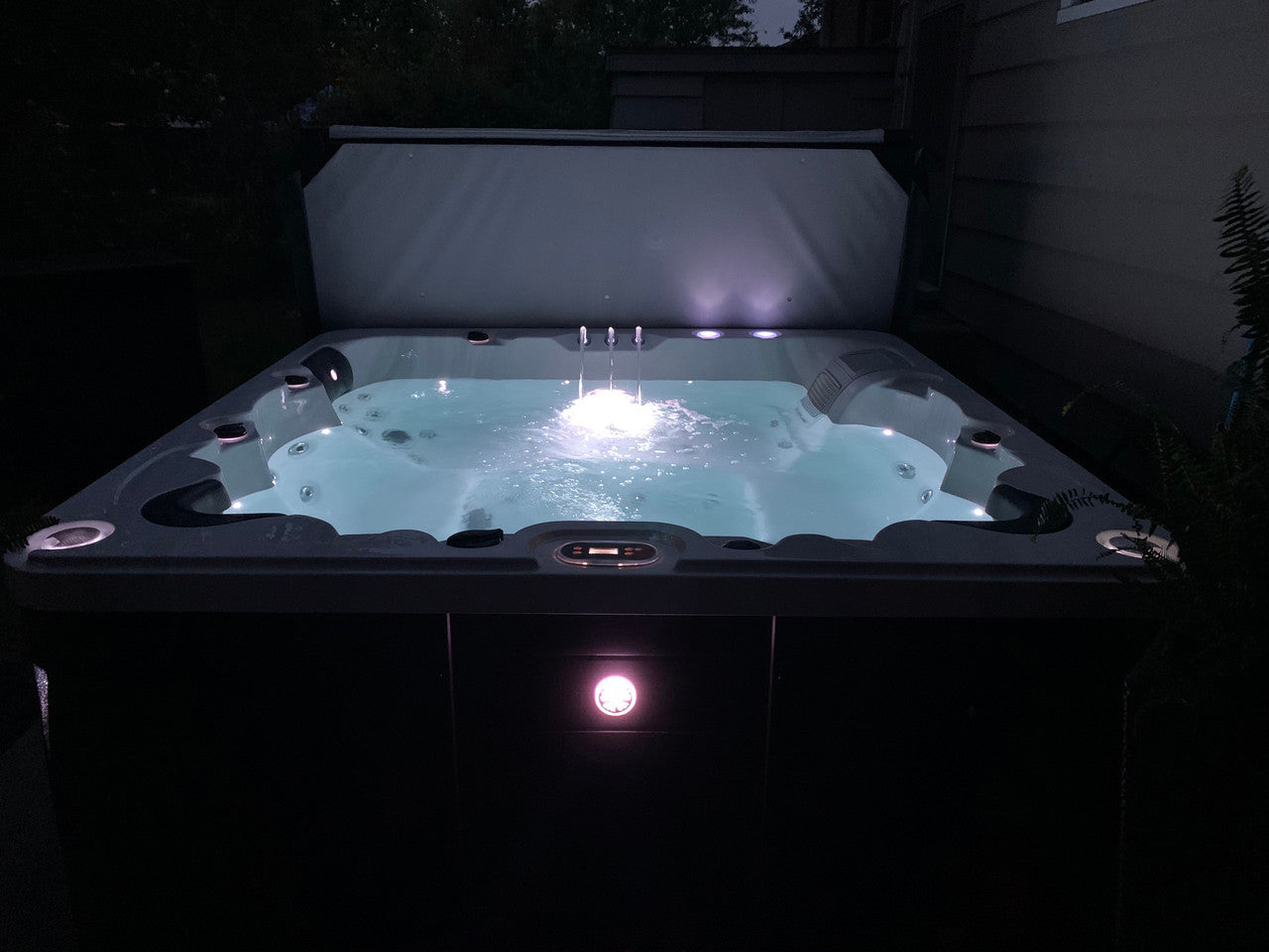 Liberty Spas KH-10207 Model LYS6000 6‑Person Hot Tub, 46 Jets, LED Lights, Glacier Filtration & Bluetooth